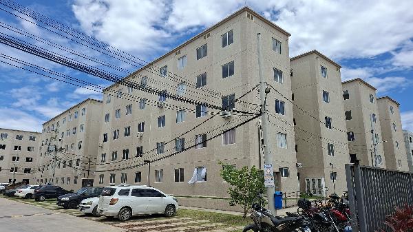 Apartamento no Cond Parque Violeta