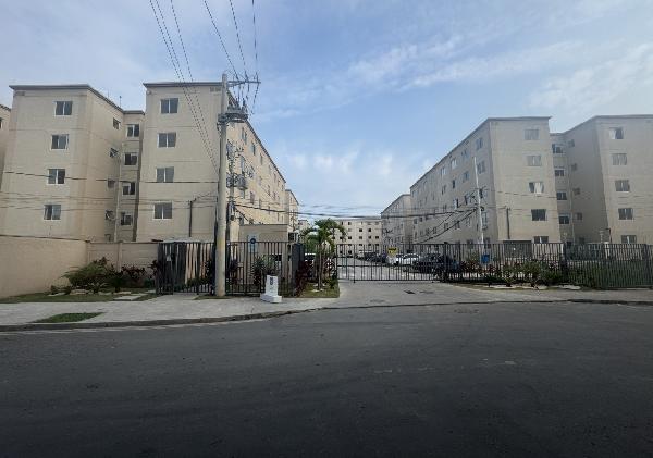 Apartamento no Cond Parque Violeta