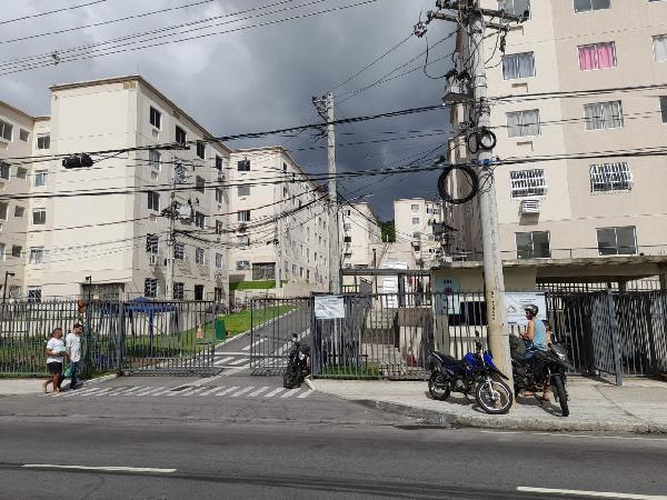 Apartamento no Cond Recanto das Flores Ii