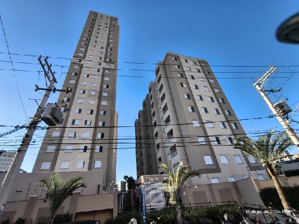 Apartamento no Cond Saint Simon