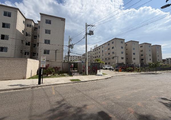 Apartamento no Cond Parque Violeta