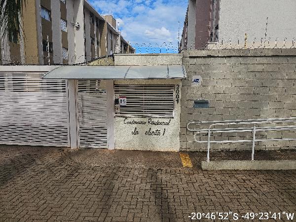 Apartamento no Res Vila Felicita I