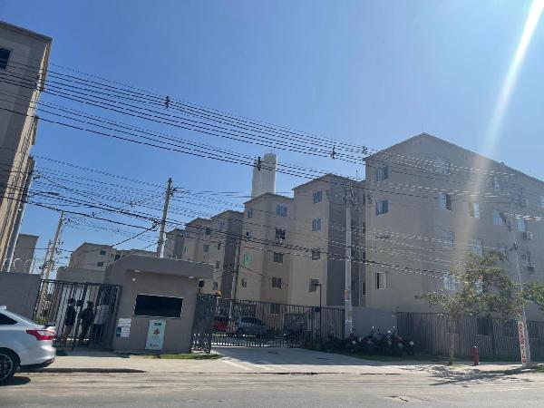 Apartamento no Res Jardim Jasmim