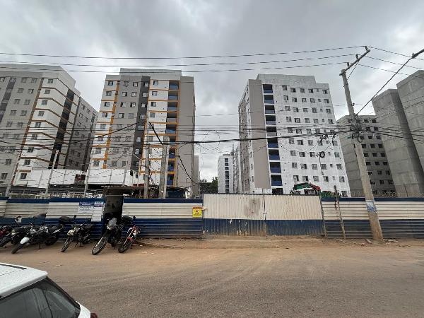 Apartamento no Cond Res Cidade Jaguare