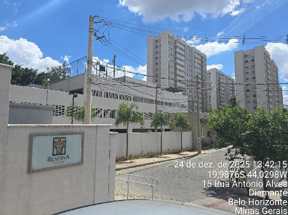 Apartamento no Cond Reserva dos Ipês