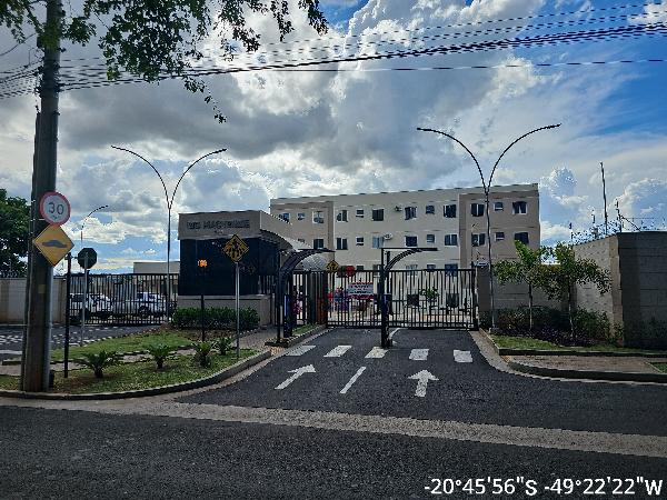 Apartamento no Distrito Industrial Waldemar de Oli