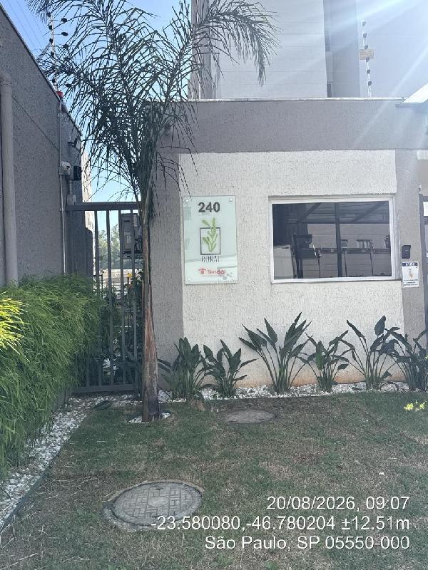 Apartamento no Cond Coral