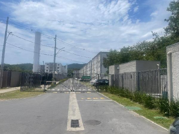 Apartamento no Cond Porto Barão