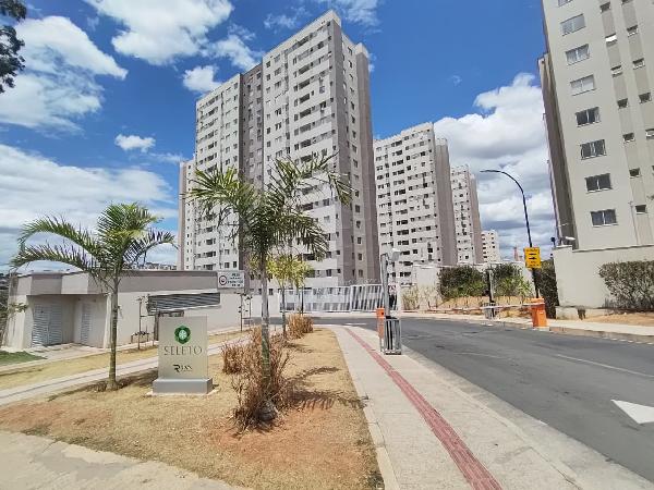 Apartamento no Condomínio Seleto Oasis Residencial