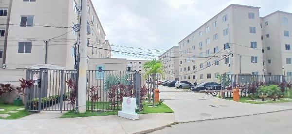 Apartamento no Cond Parque Violeta