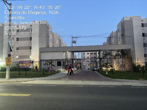 Apartamento no Cond Vivaz Magarça