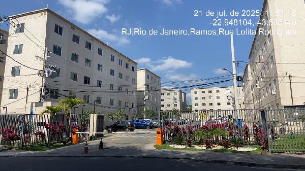 Apartamento no Cond Parque Violeta