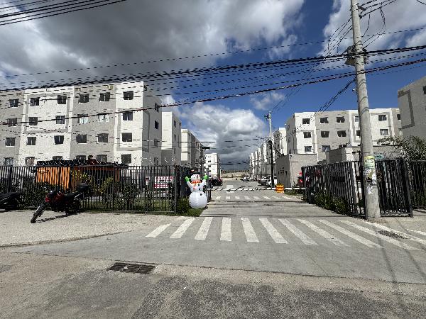 Apartamento no Res Jardim Margarida