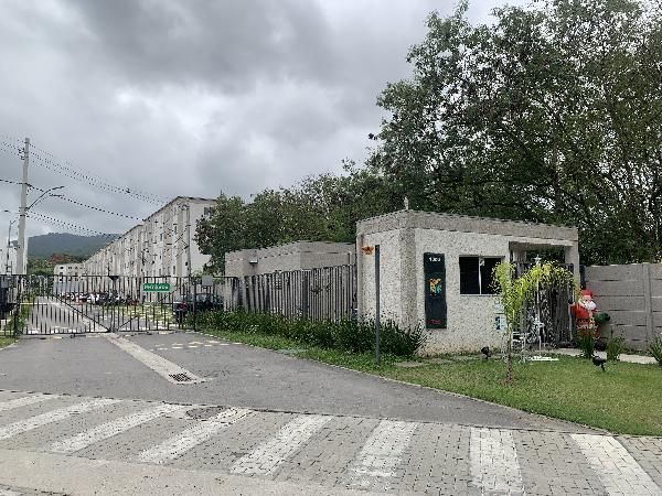 Apartamento no Cond Porto Barão