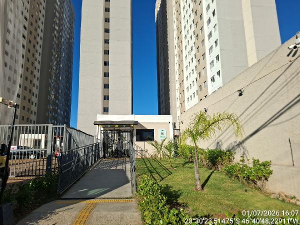 Apartamento no Viva Limão