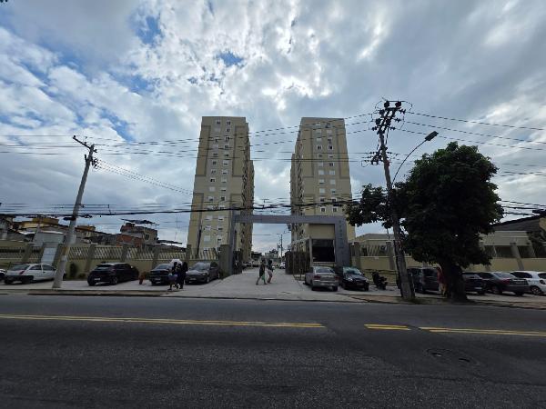 Apartamento no Colégio