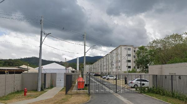 Apartamento no Cond Porto Barão