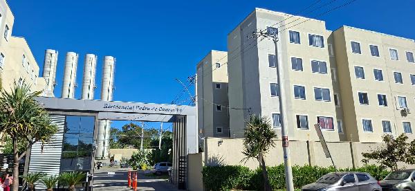 Apartamento no Res Pedra de Guaratiba